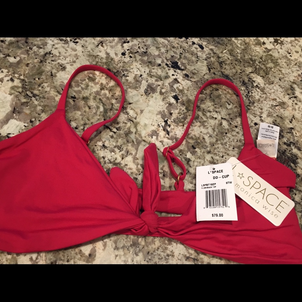 NWT-L*Space Bikini Top DD